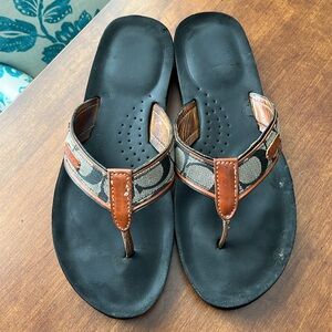 Coach Jessalyn black tan brown Sandals Flip Flops Signature Logo 10 B